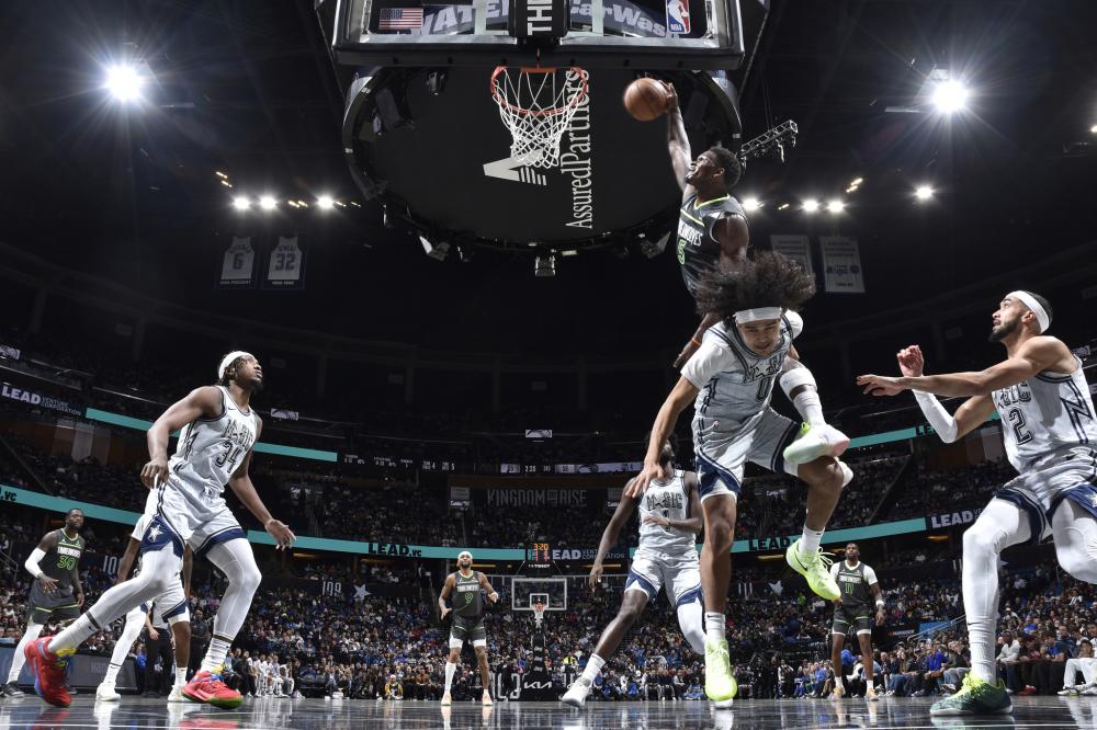 展现出了极 展现出了极