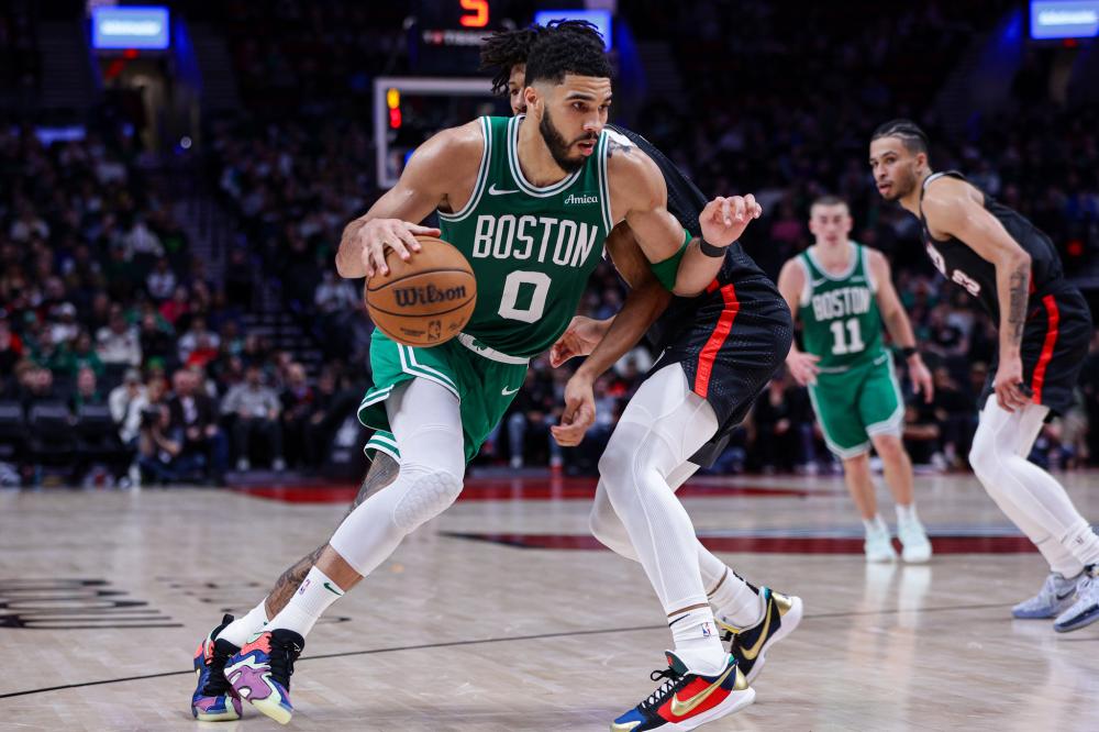 他在边路的 他在边路的