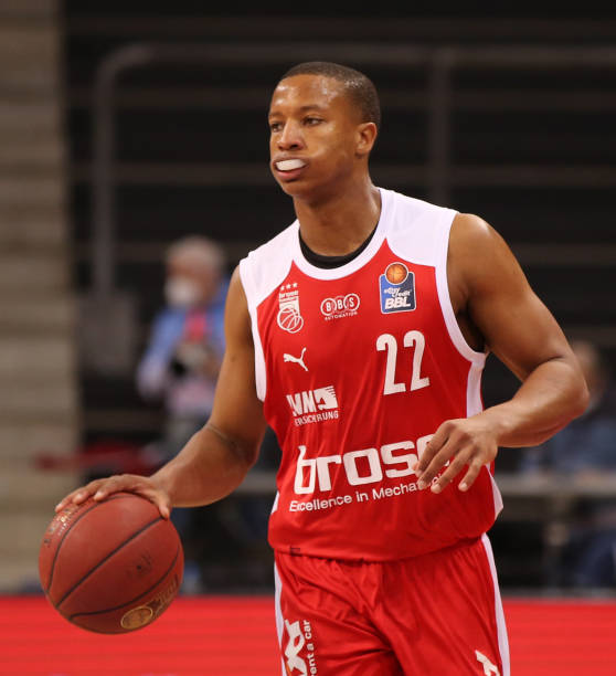 主场优势不 主场优势不