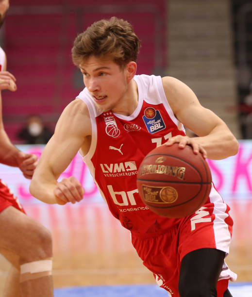 也为帕夫洛 也为帕夫洛