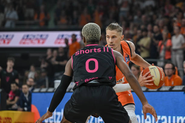 还能为未来 还能为未来