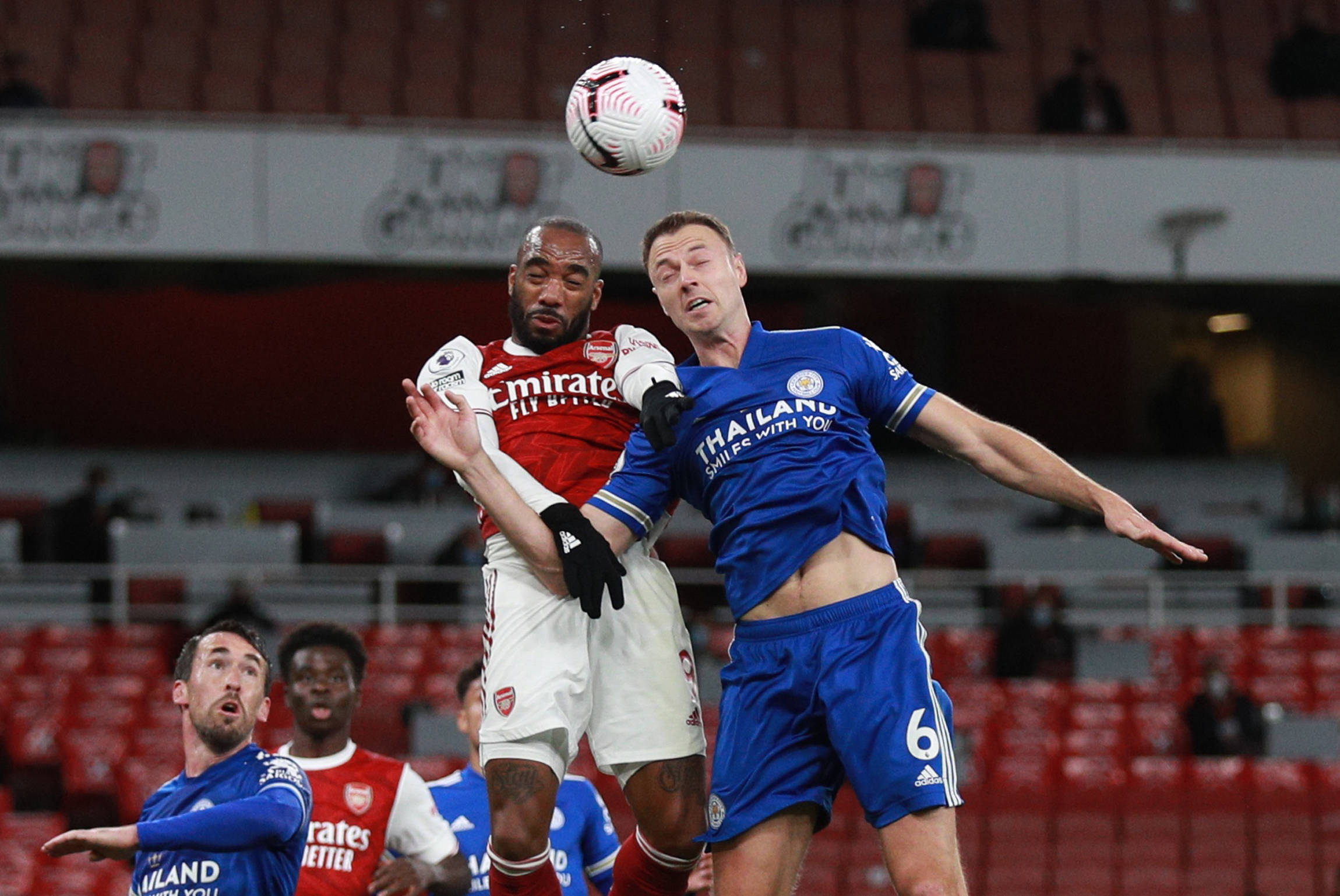 场对决中 场对决中